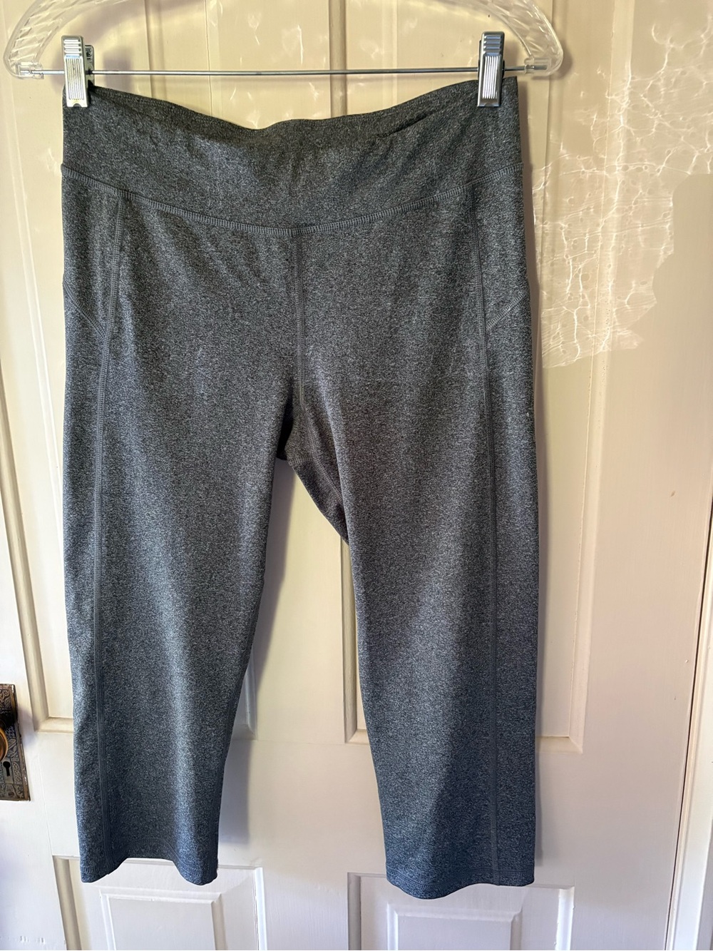Aeropostale Gray Capri Active Leggings